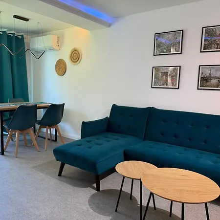 Alta Vista Apollonia Apartment